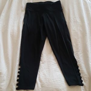 Victoria Sport crop leggings